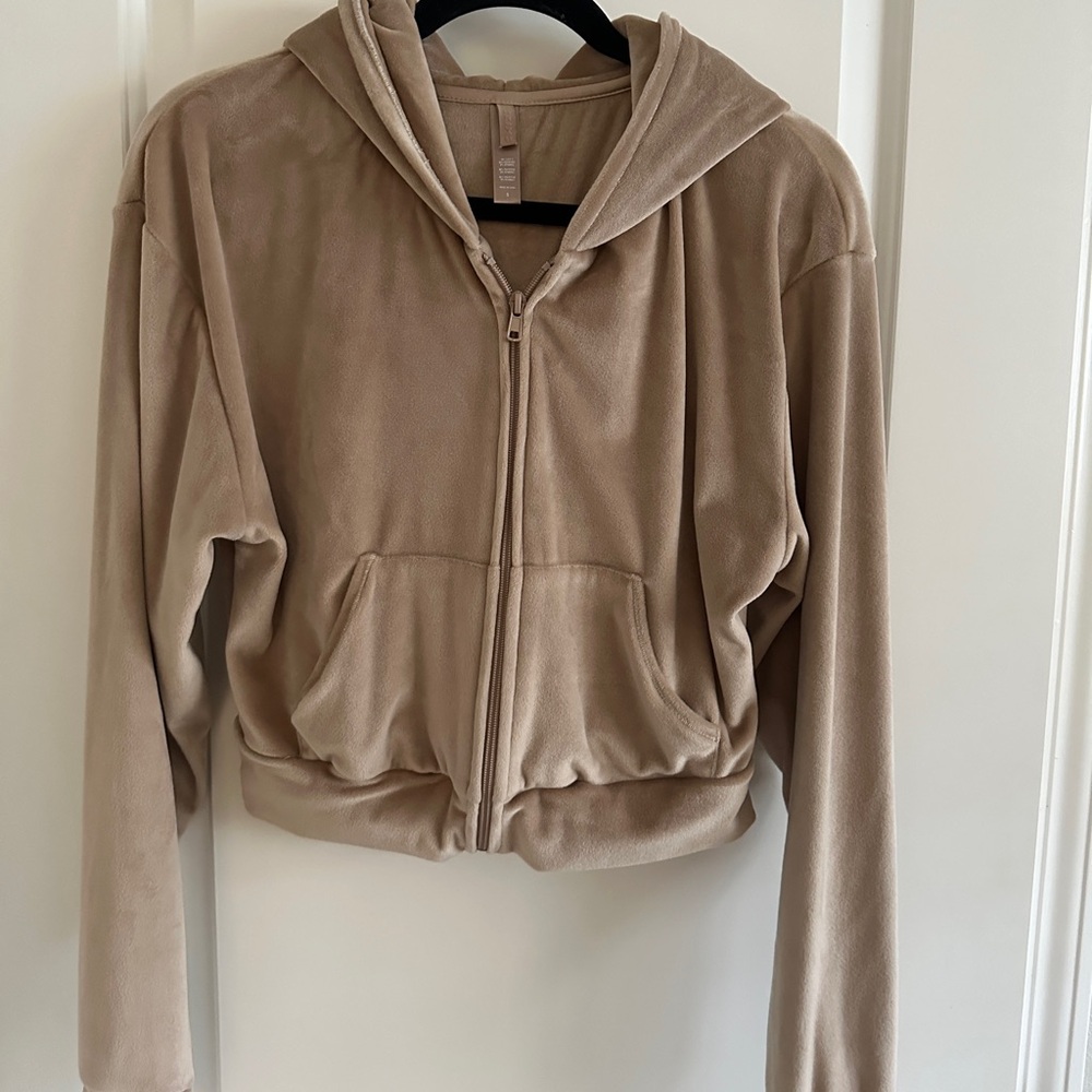 Skims Velour cropped zip up
